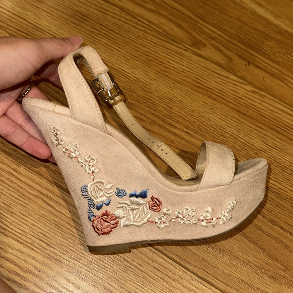 Embroidered Wedges - Picture 2 of 5